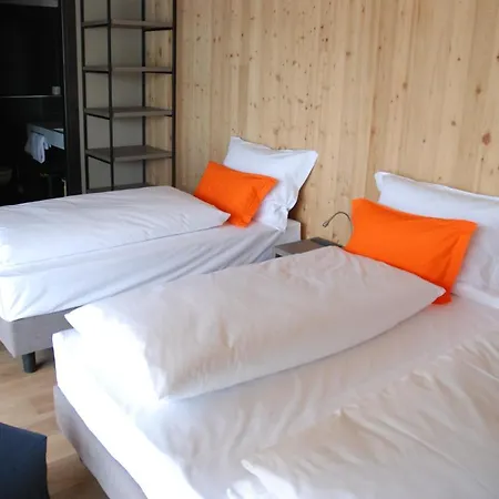 Montivas Bed & Breakfast 4*